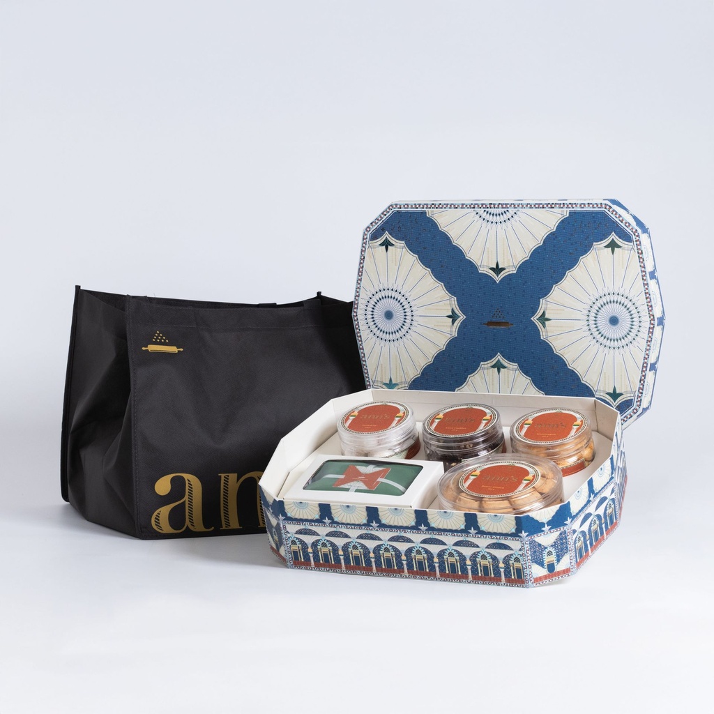 Lebaran Background Putih_2026-Classic Hamper with totebag.jpg